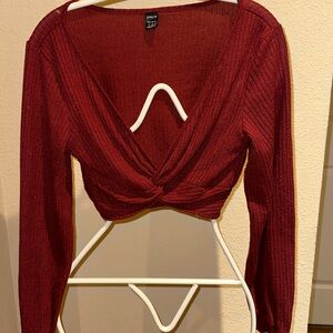 Women’s long sleeve crop top